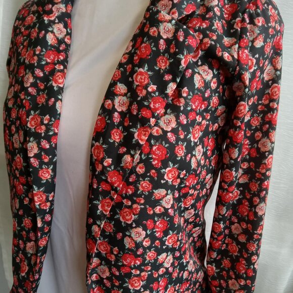 eyeshadow Jackets & Blazers - Pretty floral jacket inin shades of red, pink, and black, non-stretch Small